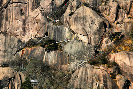 黄山奇峰怪石