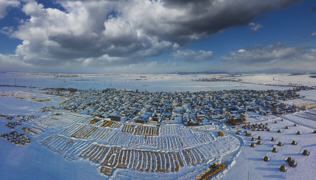 航拍东北农村雪景