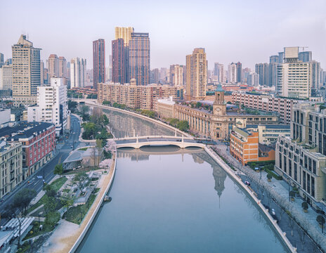 上海苏州河沿岸建筑群航拍