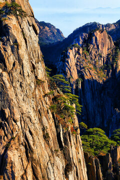 黄山远眺悬崖峭壁黄山美景