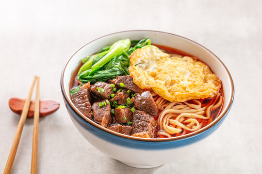 红烧牛肉面