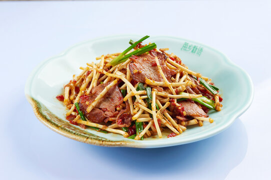 折耳根炒臘肉