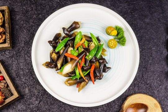 小炒黑雞樅