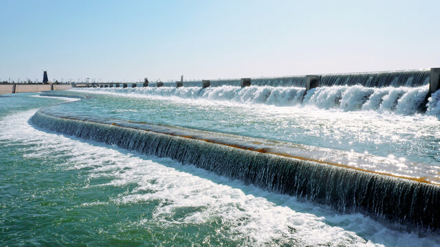 石家庄滹沱河风景区溢流堰