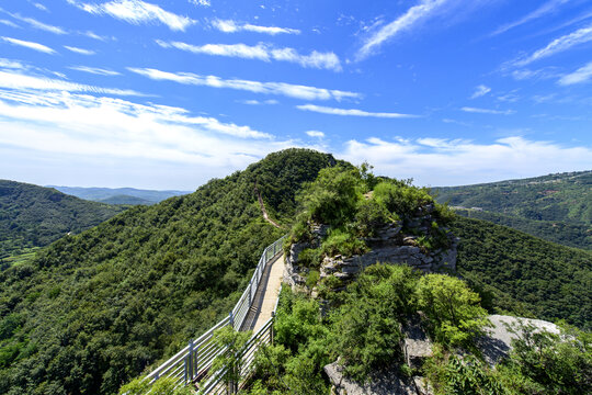 高山丘壑