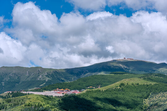 山西五台山黛螺顶自然风光