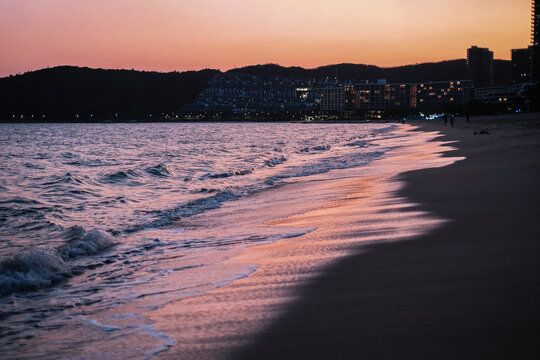 惠州海边沙滩日落