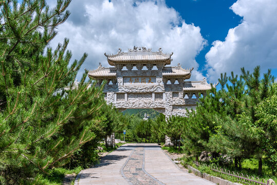 山西五台山大圆照寺石牌坊