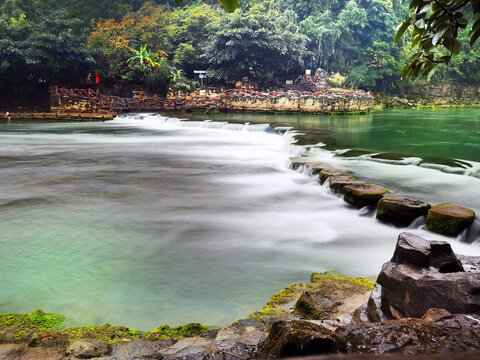 黄果树瀑布流水