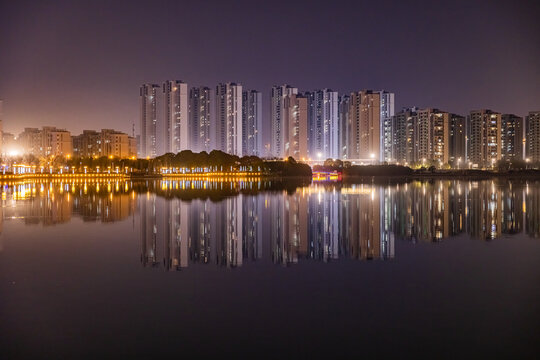 尹山湖夜景