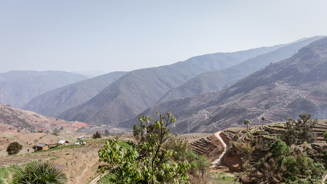 云南哀牢山山区风光