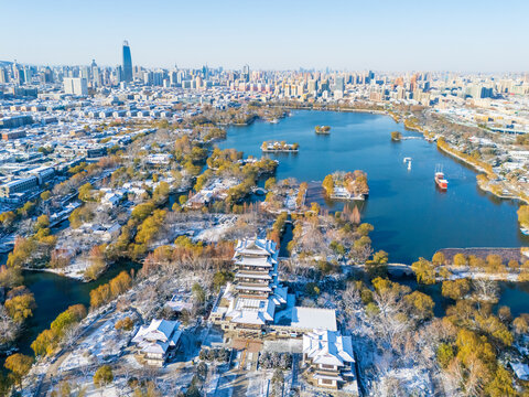 济南大明湖雪景