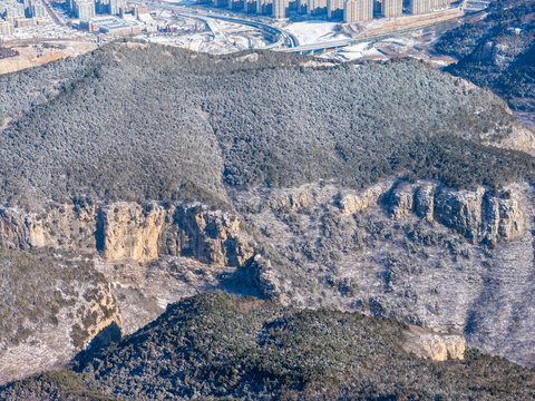 航拍雪后济南藏龙涧