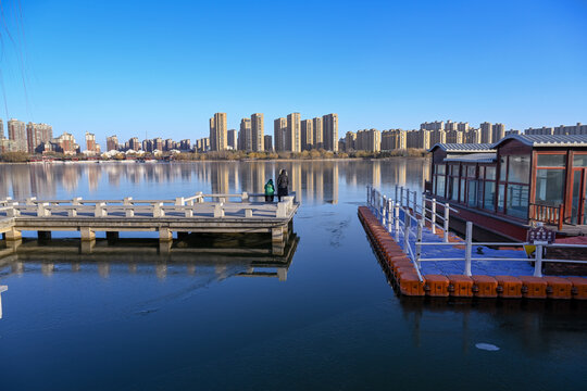 中国开封汴西湖银滩沙滩风景