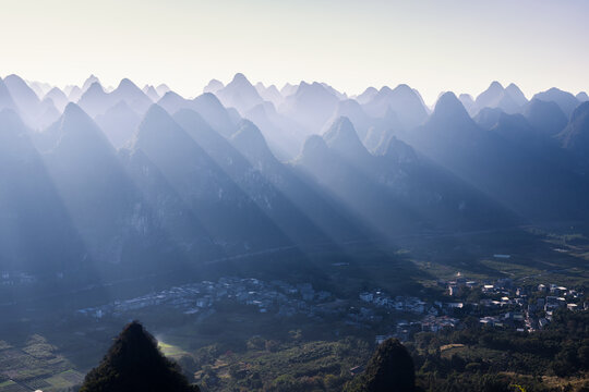 万千大山