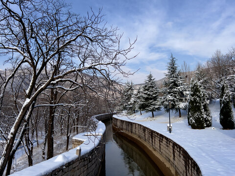 红旗渠雪景