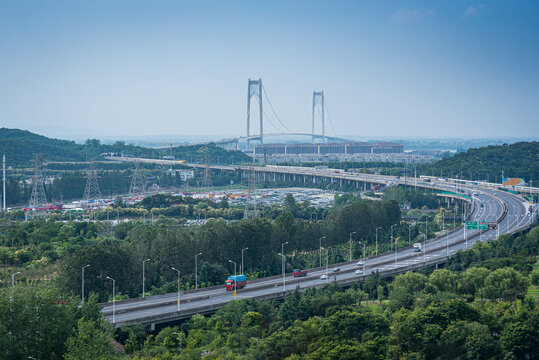 江苏南京栖霞山长江大桥s湾