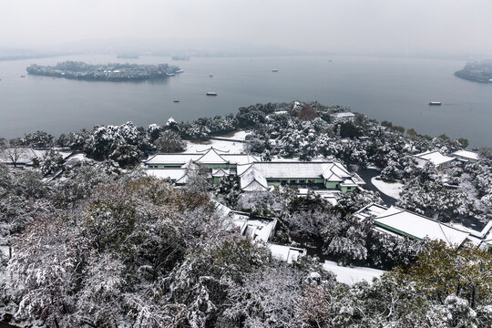 杭州雷峰塔景区雪韵