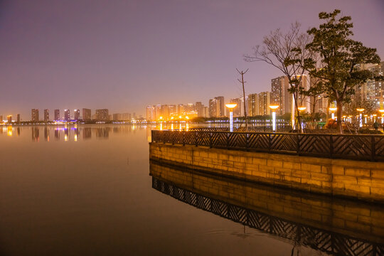 尹山湖夜景