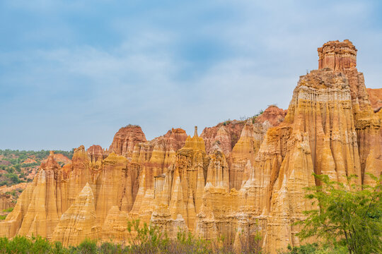 云南元谋浪巴铺土林风景