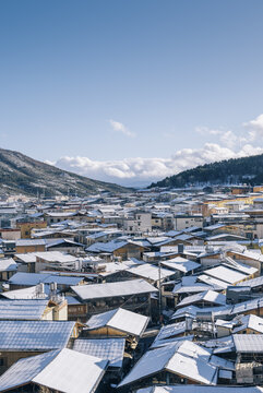 云南香格里拉独克宗古城雪后天晴