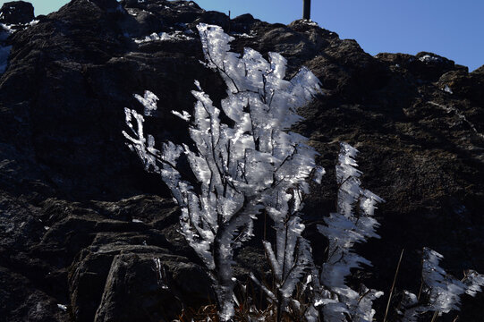 双髻山冰霜原片直出