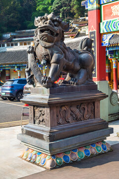 三昧禅林南方狮雕塑
