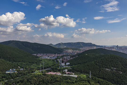 山东济南千佛山佛慧山航拍