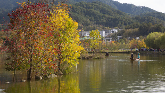 罗田天堂湖水上红叶103