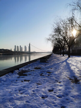 海河雪景