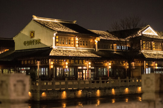 江南古镇灯笼夜景