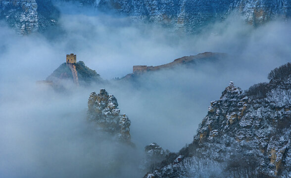 山景长城云海雪景