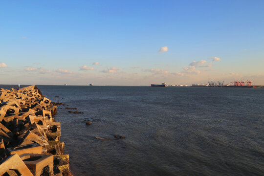 东疆港海边景色