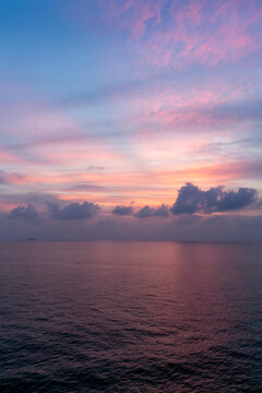 红海日落晚霞海景