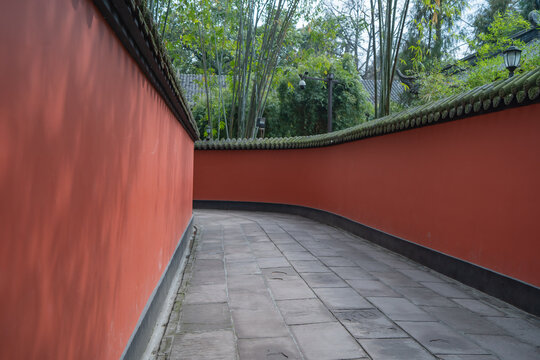 红墙长廊
