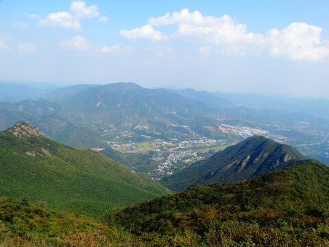 远眺王位山