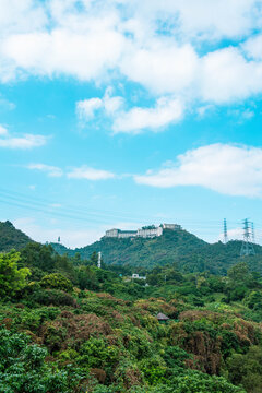 山顶建筑