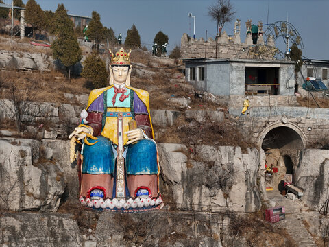 山东峄城白山地母山