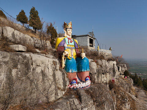 山东峄城白山地母山