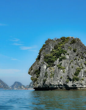 下龙湾风光