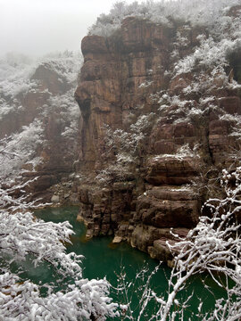 红石峡雪景