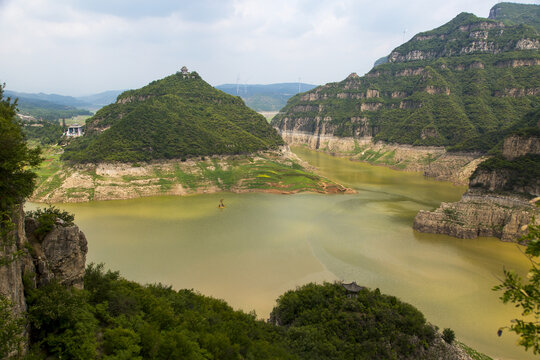 高山湖泊