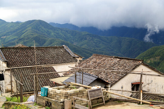 高山村落木梨硔