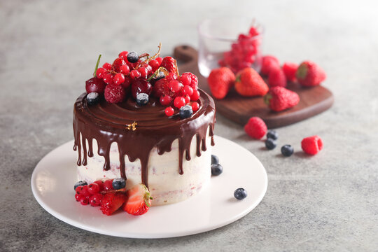 巧克力水果蛋糕