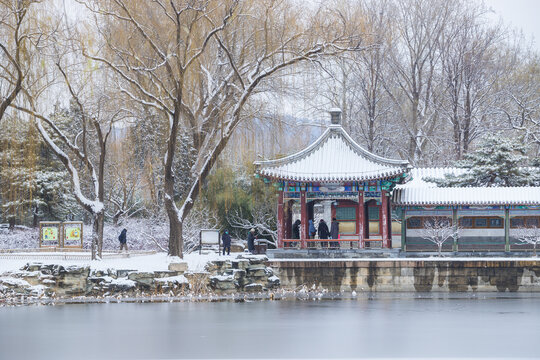 园林雪景