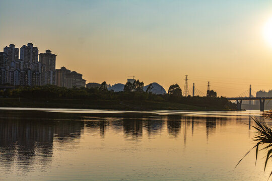 夕阳下的南宁城市风光