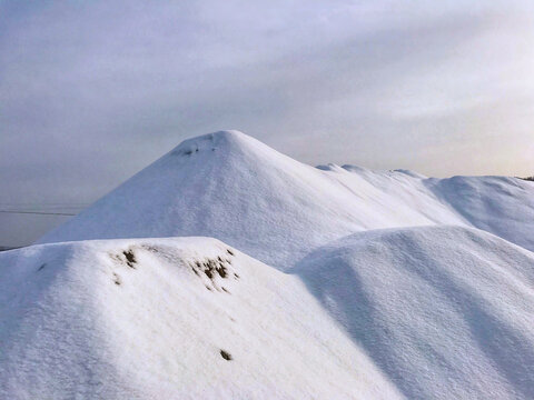 纯净的雪山