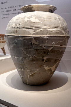 良渚文化泥质灰陶瓮