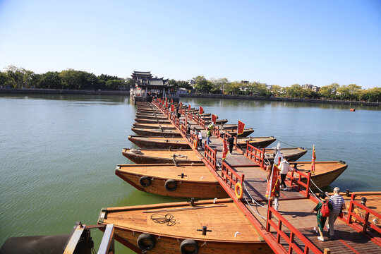 广济桥木船