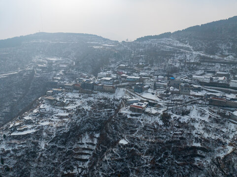 济南西营拔槊泉村雪